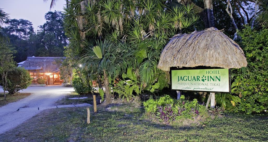 Hotel Jaguar Inn Tikal Exterior photo